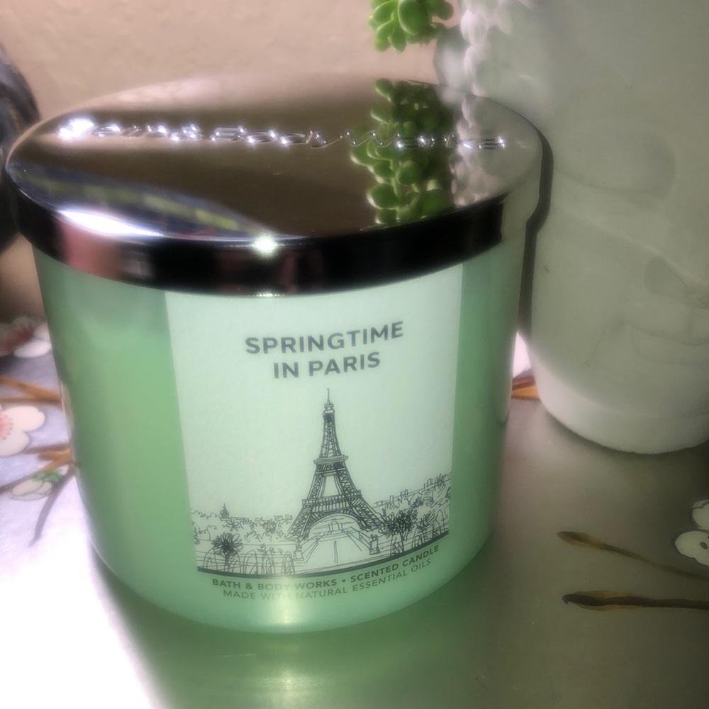 Bath and bodyworks Spring time in Paris three wick candle